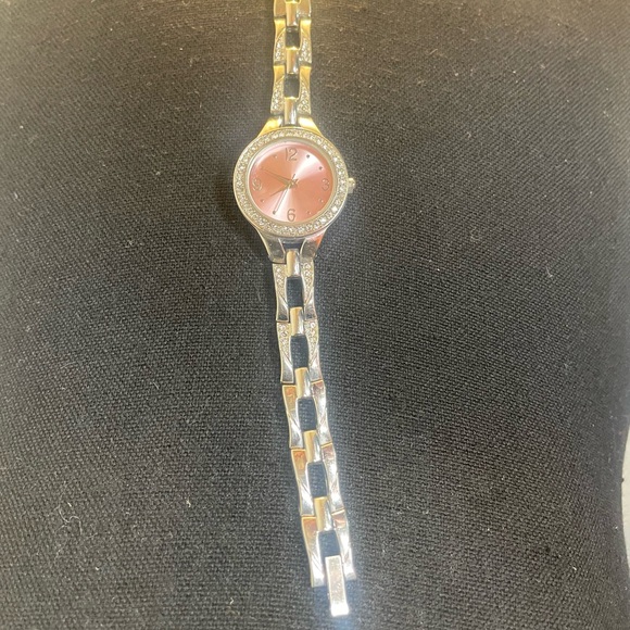 Ladies Japan Movement FMD Diamond Quartz Watch - Picture 4 of 8